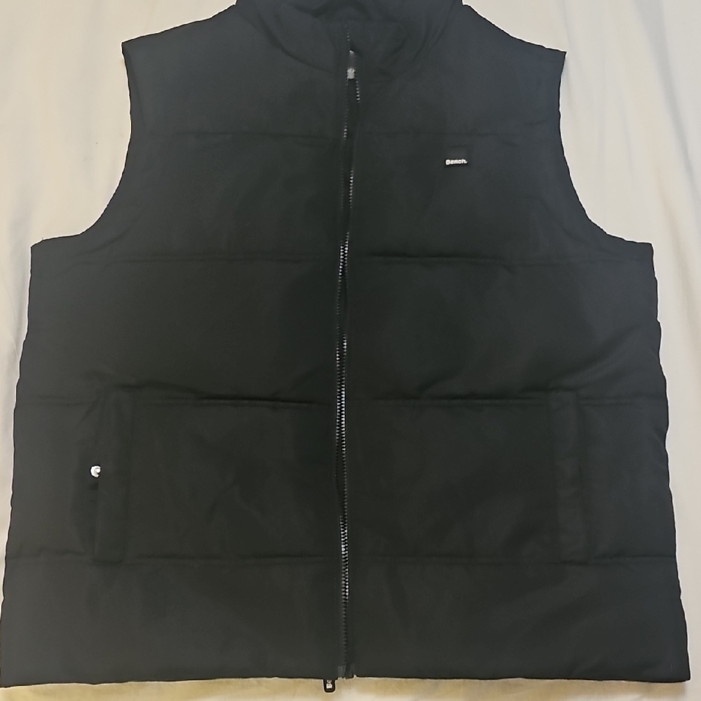 Bench Mid-weight Black Puffer Vest Size XL